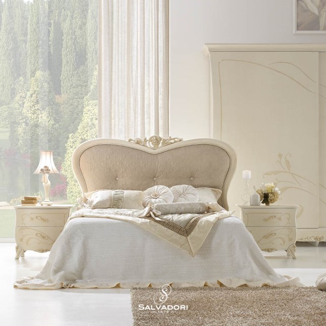 L02/YC Letto imbottito con giroletto